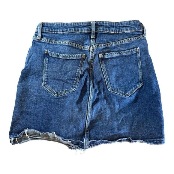 Old Navy High Rise Secret Pockets Denim Mini Skirt Ragged Hem Size 6 - Picture 2 of 8